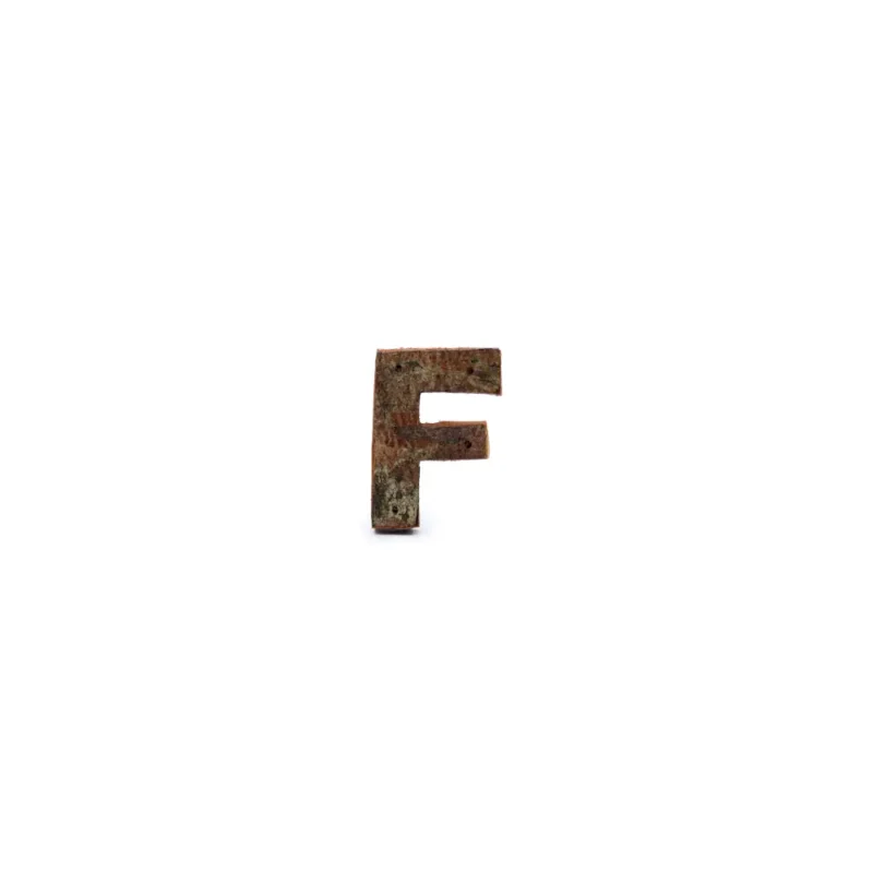 Rustik barkbogstav - "F" (12) - lille 7 cm