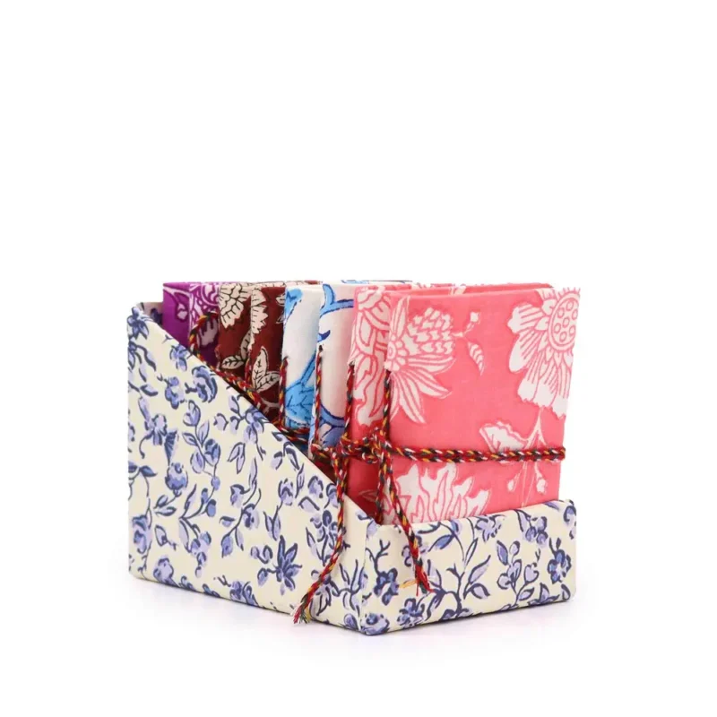 Bomuldsnotesbøger med blomsterprint 7x10 cm (displaypakke)